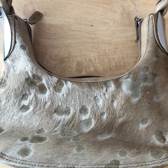 Leather Shoulder Bag lined with Fur - Picture 12 of 13